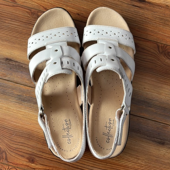 Clarks Lexi Qwin 10 M White Leather Sandals Wedge Heels Velcro Comfort Shoes - Picture 8 of 10